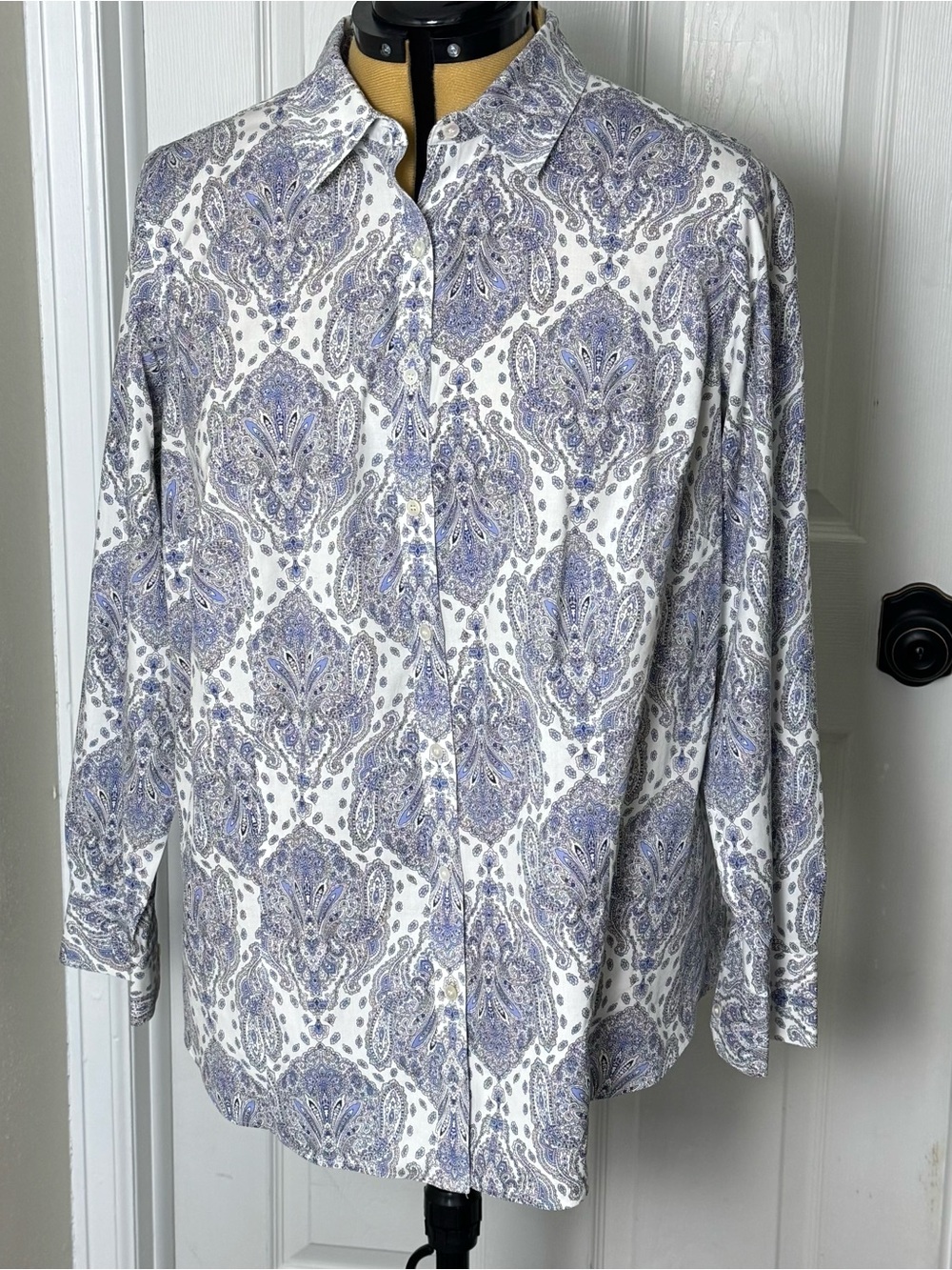 Talbots Woman 16W Paisley Button Down Shirt Blue Wrinkle Resistant Career